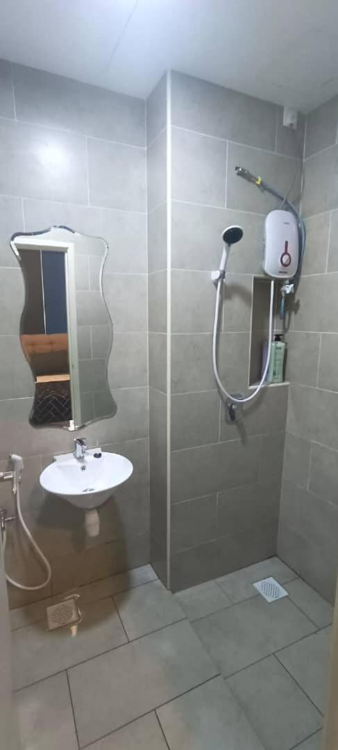 Cube8Teen Apartment Johor Bahru Zewnętrze zdjęcie